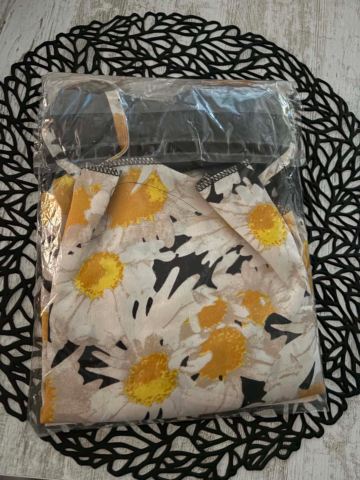 Pijamale dama satin, cu pantaloni scurti, material placut