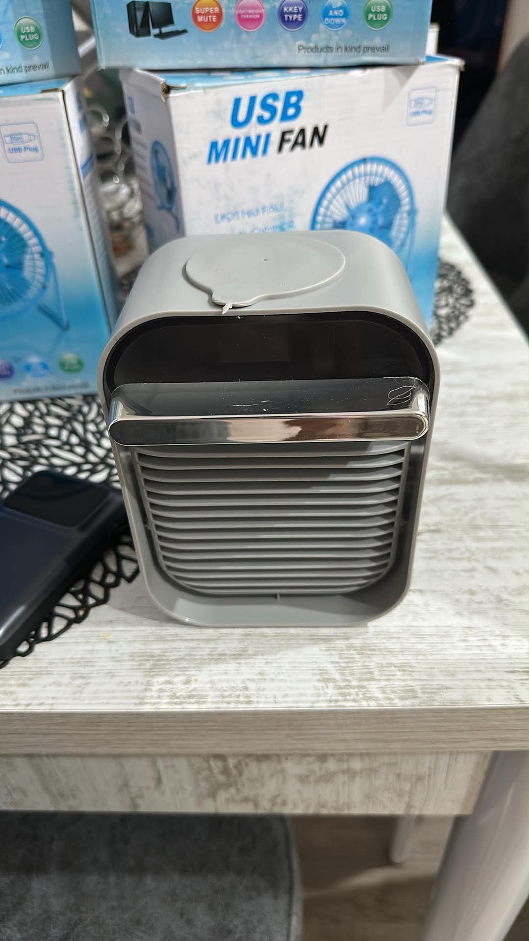Mini Racitor aer portabil, air cooler, JRH, 3 functii racire, umidificare, purificare aer, lumina LED 7 culori, Alimentare USB, Alb